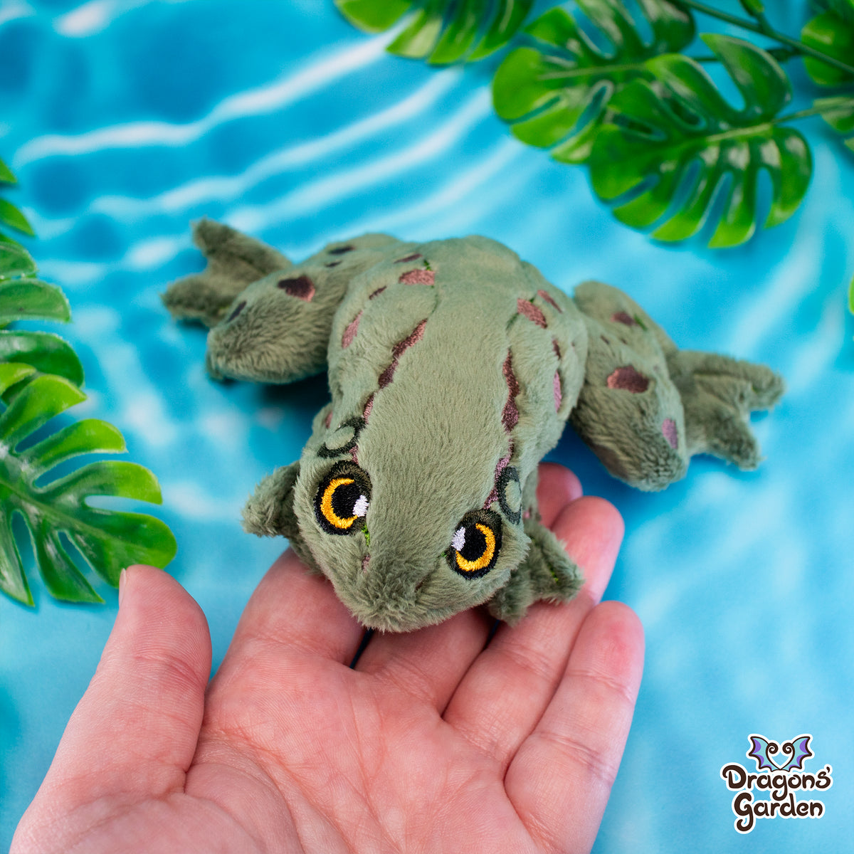 ITH Green Frog Plush Embroidery PaITH American Green Frog Plush ...