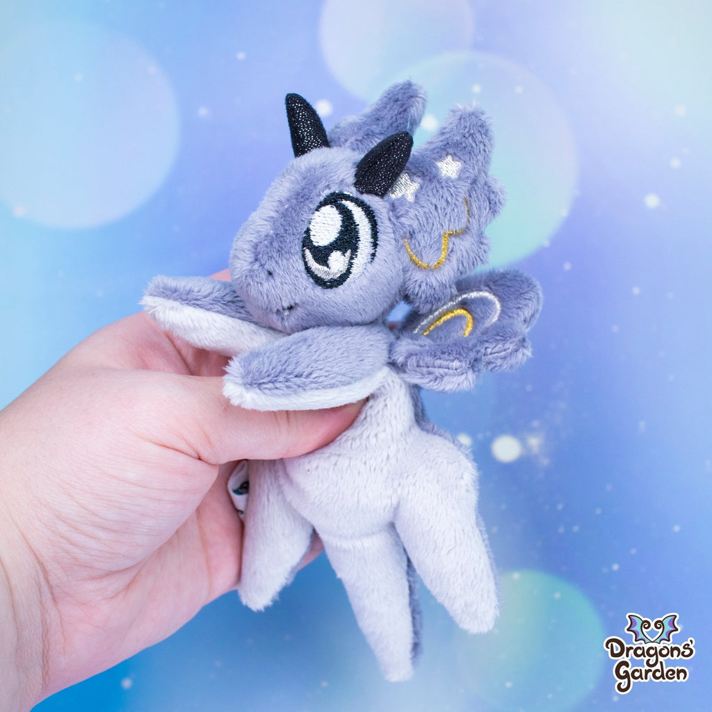 Gold & Silver | Tiny Magnetic Dragon Plushies - Dragons' Garden - Silver Belly - Plushie