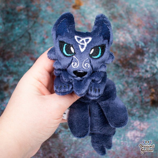 ITH Celtic Wolf Plush Embroidery Pattern - Dragons' Garden - Pattern 4x4