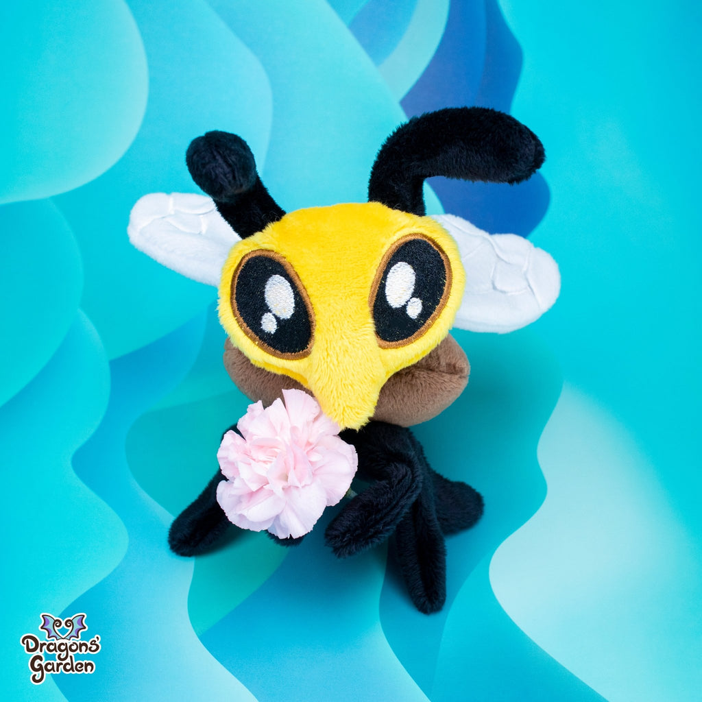 ITH Honey Bee Plush Embroidery Pattern - Dragons' Garden - Pattern 4x4