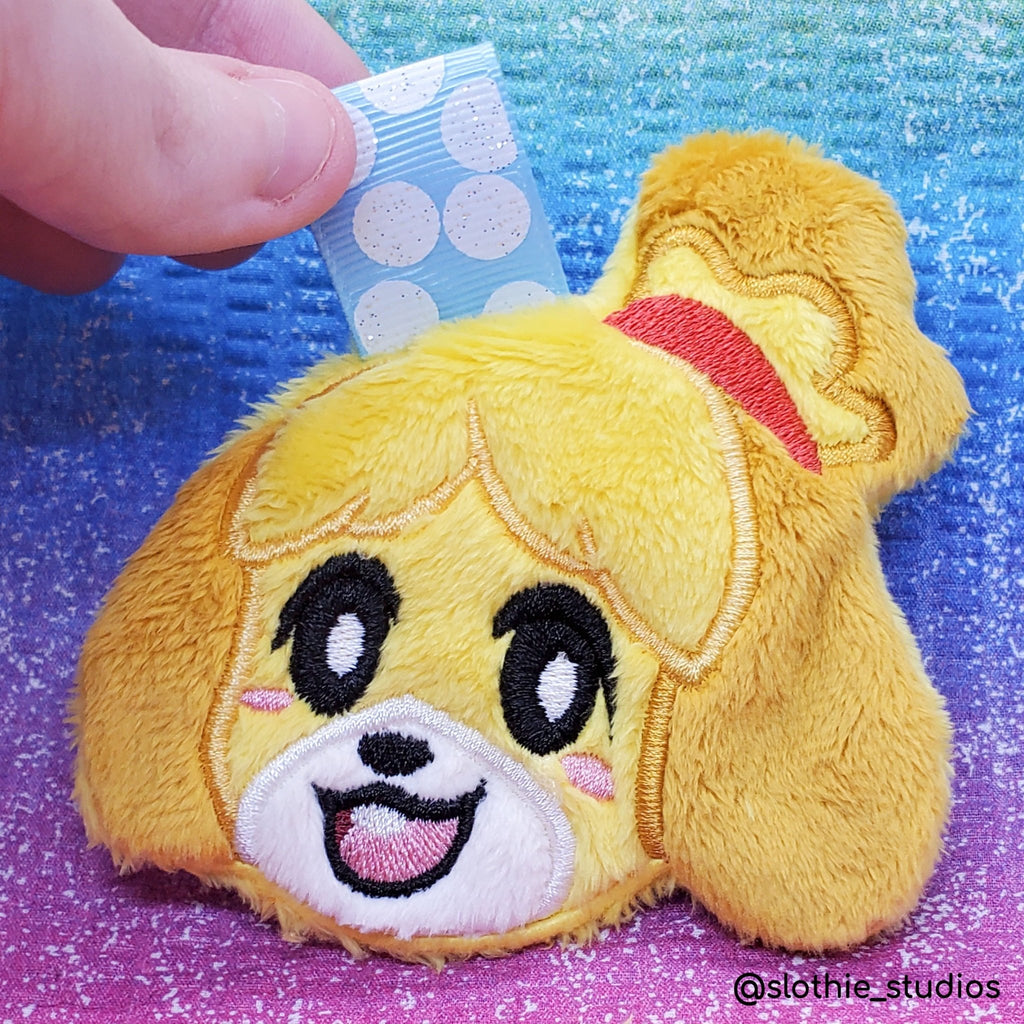 ITH Isabelle Dog Animal Crossing Keychain Charm Embroidery Pattern - Dragons' Garden - Pattern 4x4