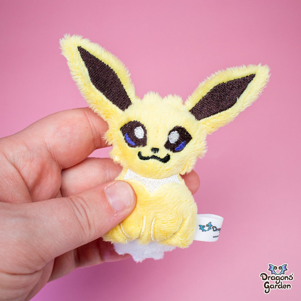 ITH Jolteon Blob Plushie Pattern - Dragons' Garden - Pattern 4x4