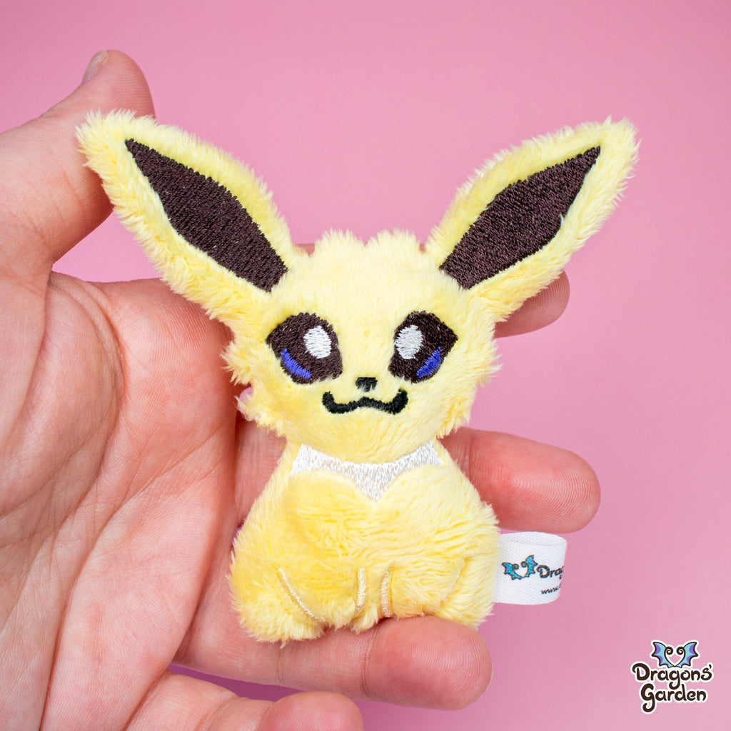 ITH Jolteon Blob Plushie Pattern - Dragons' Garden - Pattern 4x4