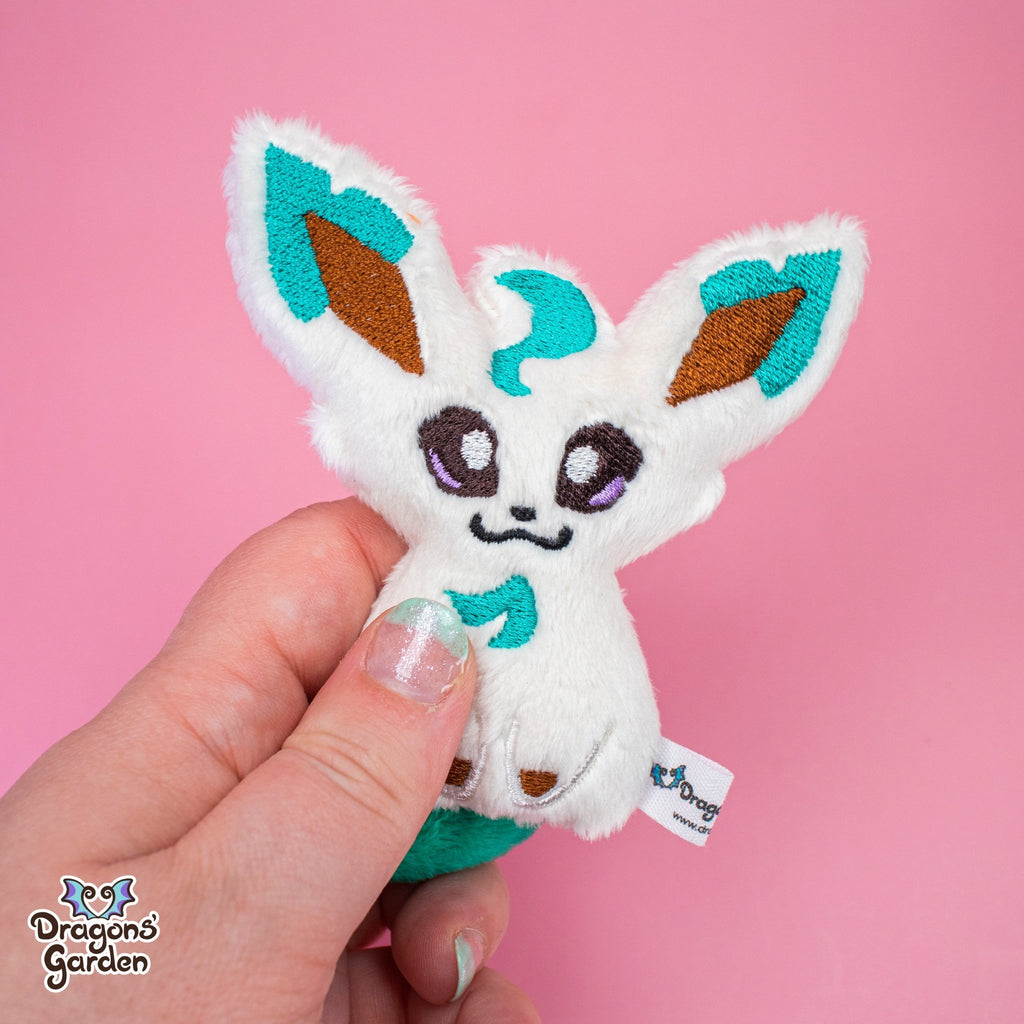 ITH Leafeon Blob Plushie Pattern - Dragons' Garden - Pattern 4x4