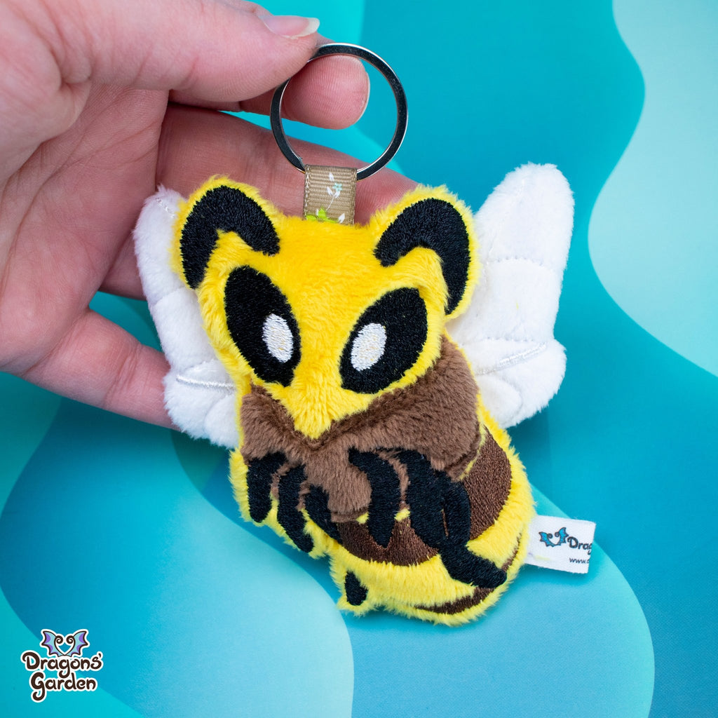 ITH Little Bee Charm Pattern - Dragons' Garden - Pattern 4x4