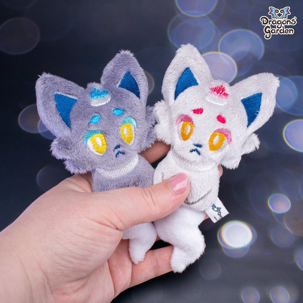 Pokemon Plushie Blob | Zorua, Eevee and Springatito - Dragons' Garden - Hisui Zorua Regular (Red) - Plushie