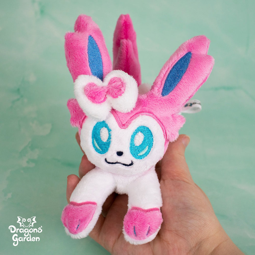 Sylveon Plushie - Dragons' Garden - Plushie