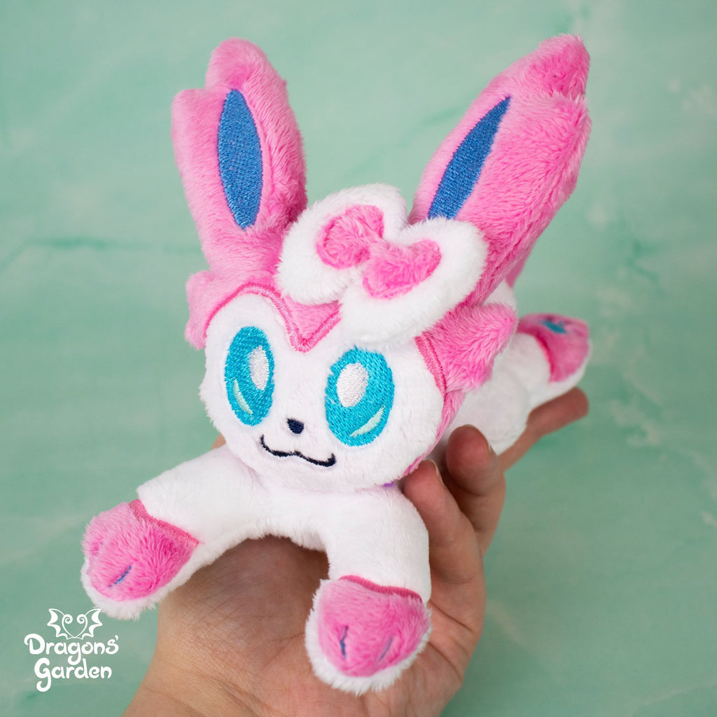Sylveon Plushie - Dragons' Garden - Plushie